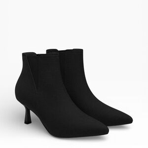 Celebrity Fave Vivaia booties, never worn, 39.5